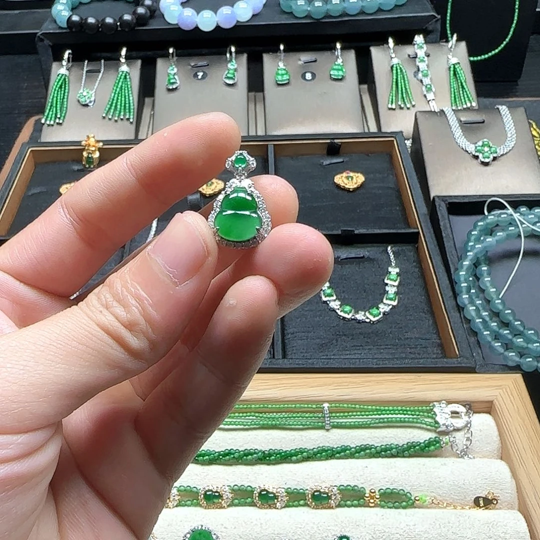 翡翠银S925镶嵌吊坠(不含链)葫芦