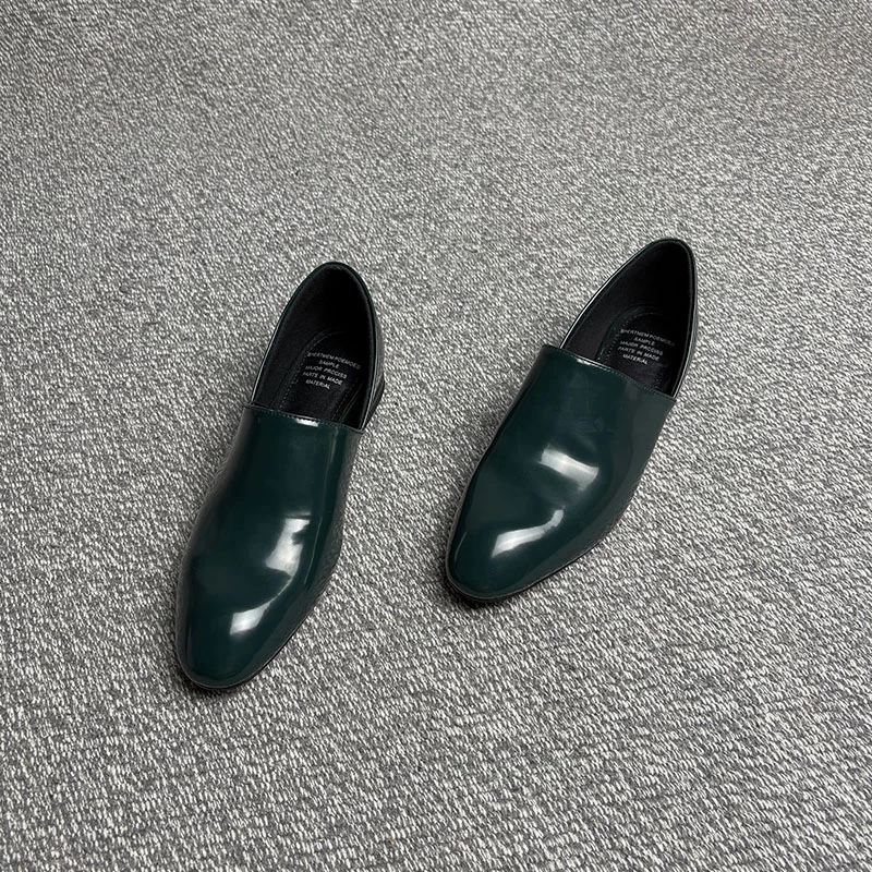 露涵思极简设计牛漆皮粗跟单鞋女英伦风圆头一脚蹬真皮乐福鞋