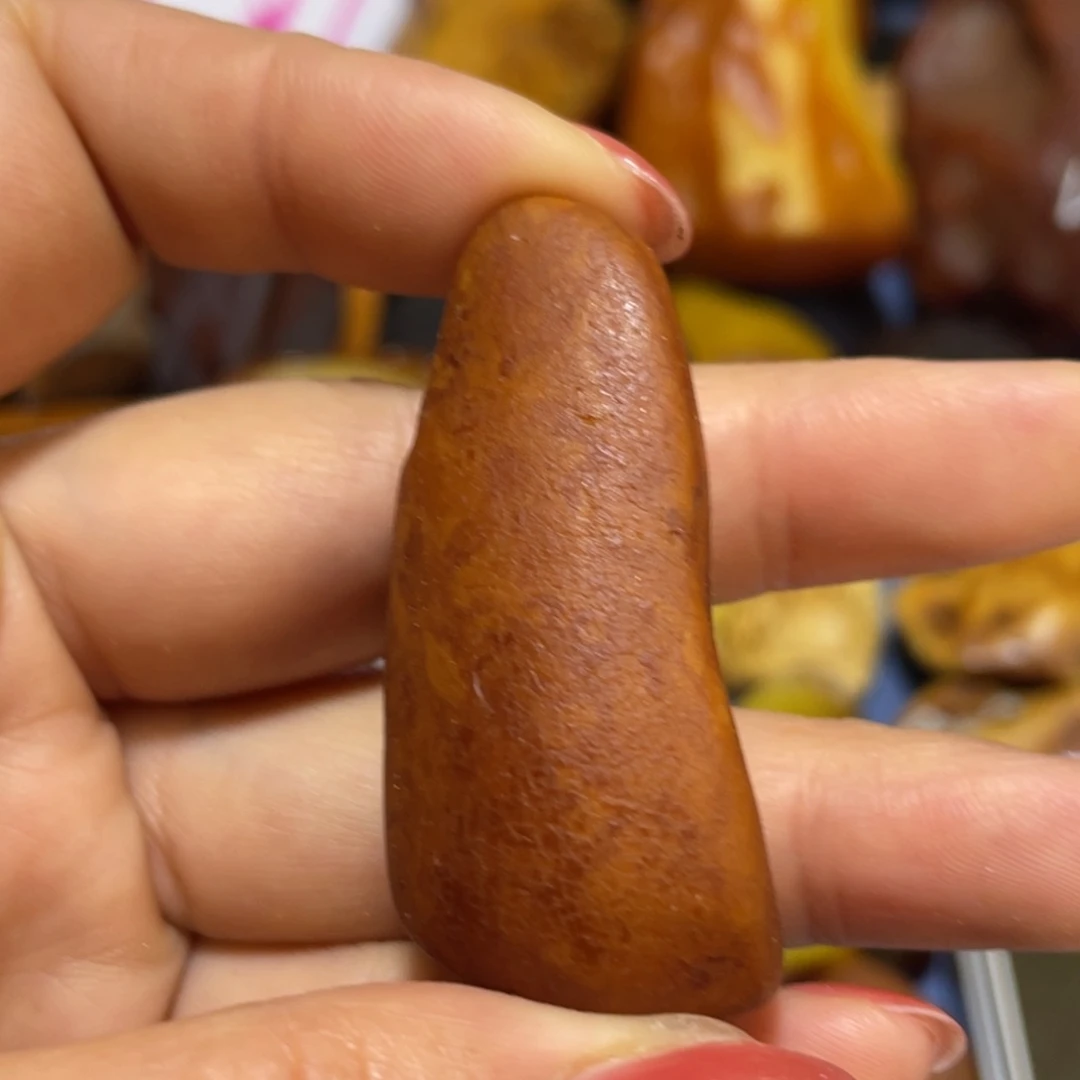 定制琥珀未镶嵌原石