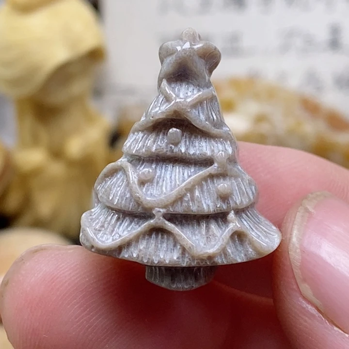 颈饰未镶嵌硅化珊瑚（珊瑚玉）小