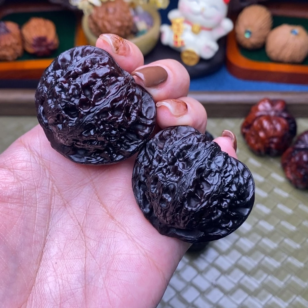 夜***星文玩核桃吊坠43宫灯