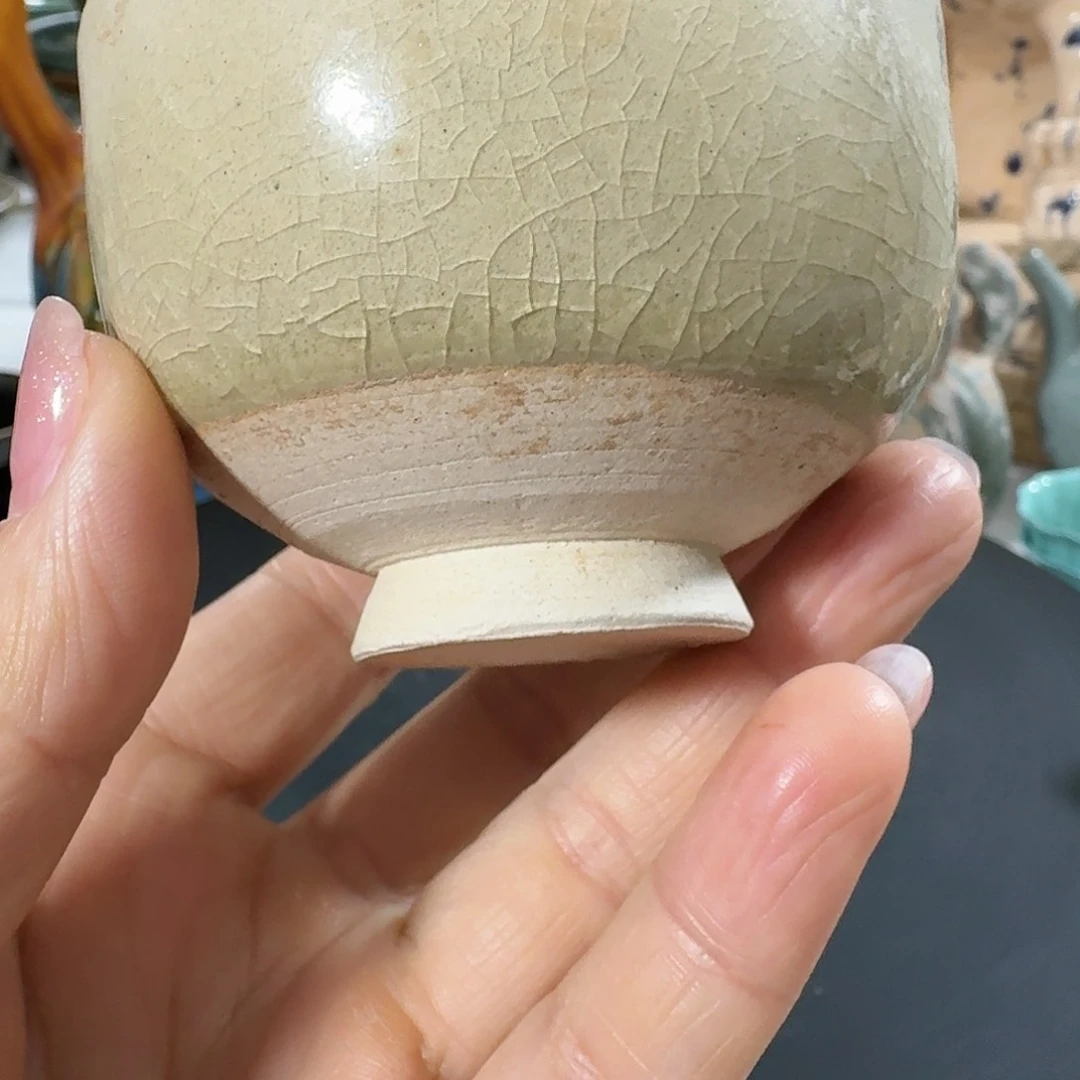 瓷片器形美观大方典雅