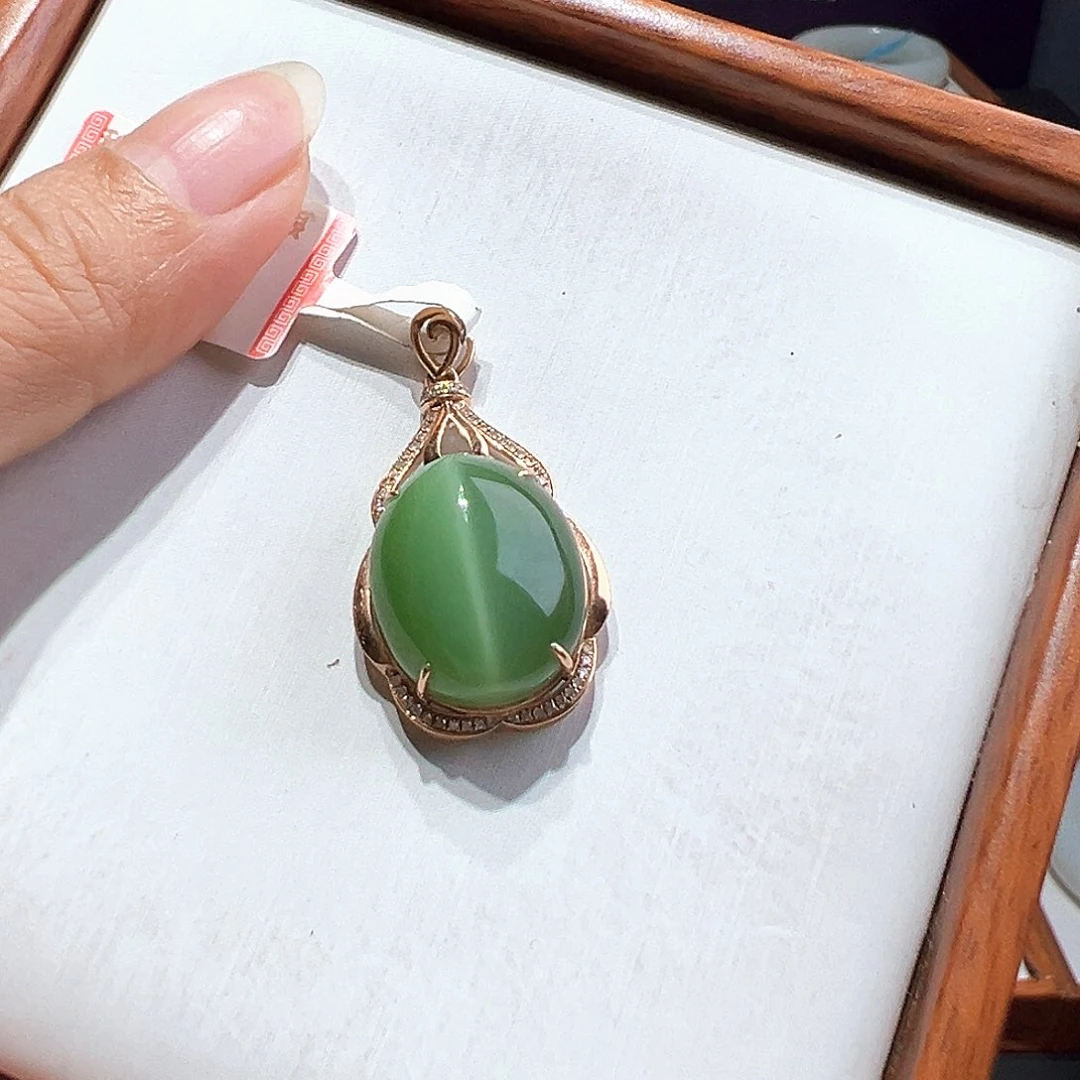 和田玉戒指18K金镶嵌