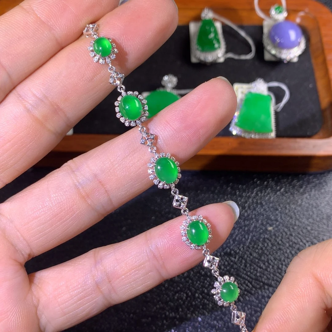 翡翠18K金镶嵌手链翡翠