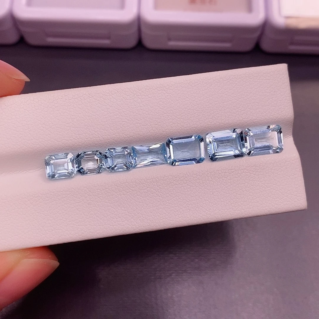 裸石海蓝宝石300一克拉，仅供展示，挑好上定向