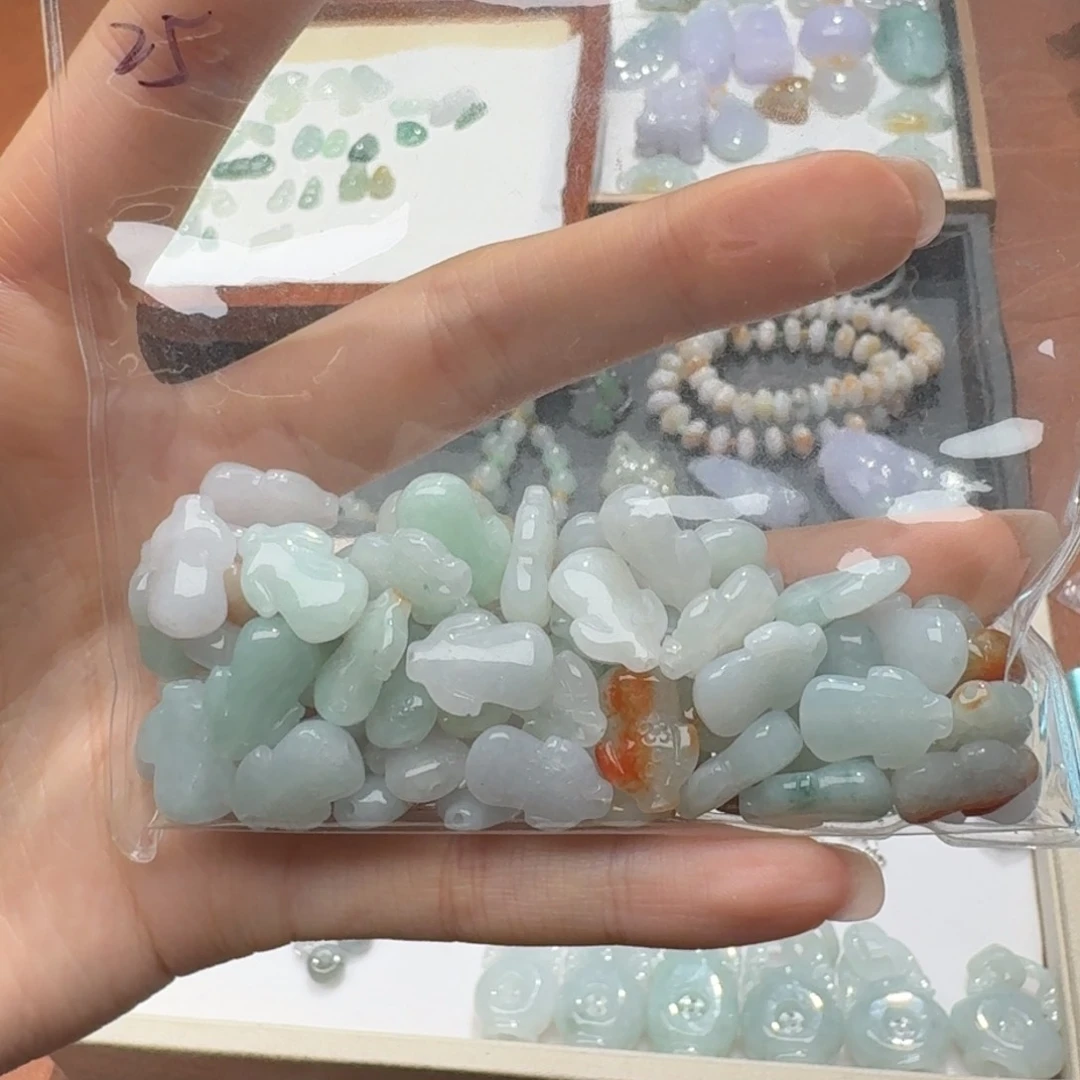 未镶嵌挂件翡翠福利1个，不包邮，拍邮费发货