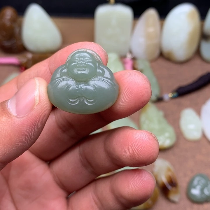 和田玉（糖玉）未镶嵌颈饰