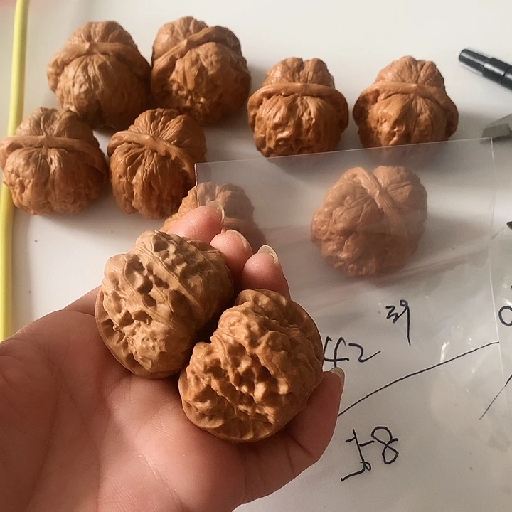 吊坠文玩核桃边42左右