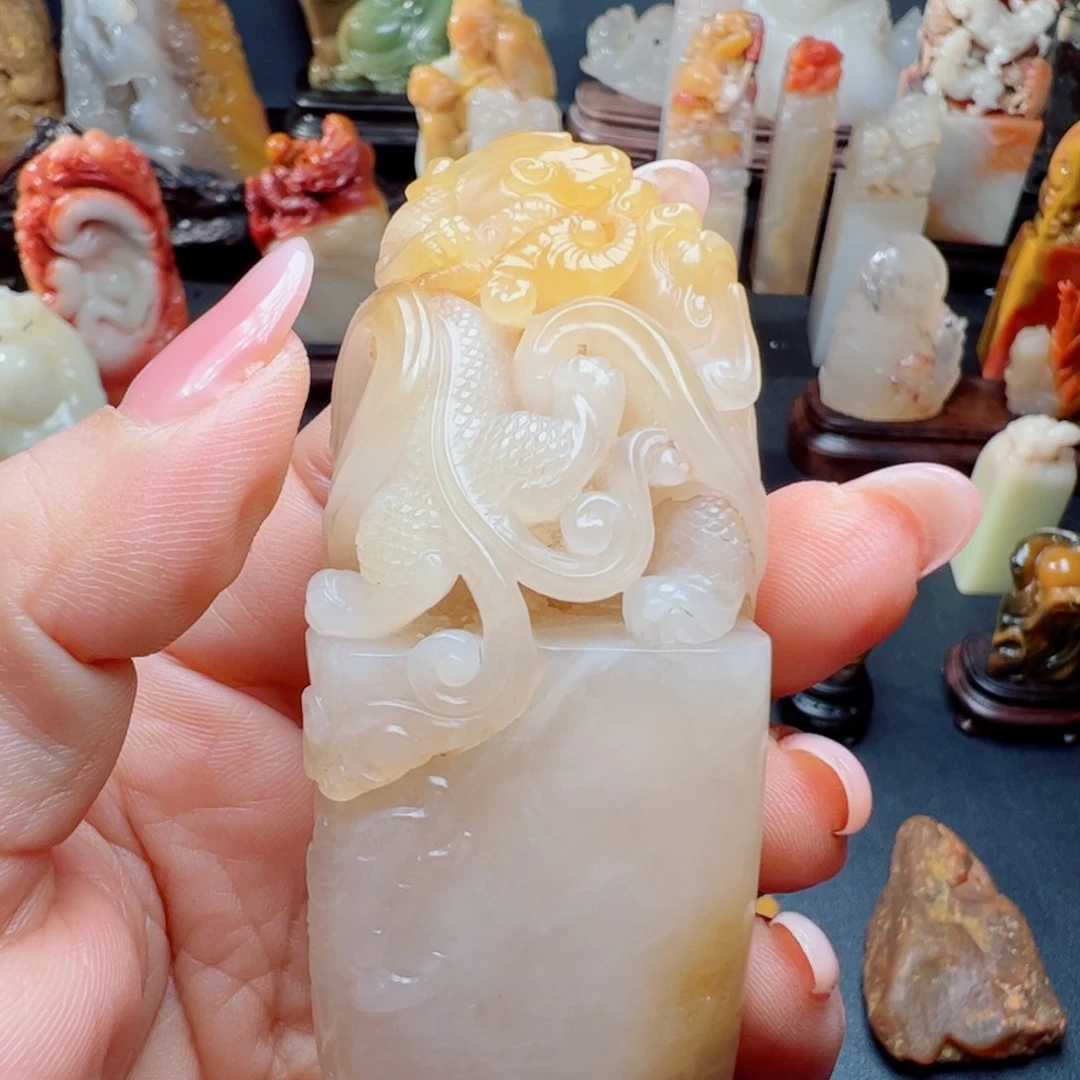 寿山石印石满****?