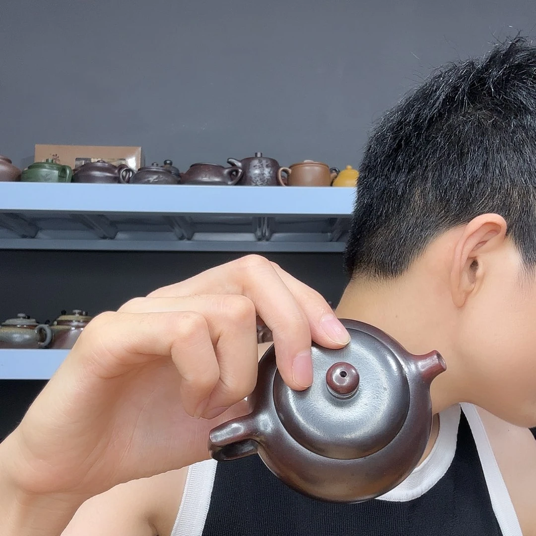 茶壶底槽青民间手艺人全手工制作