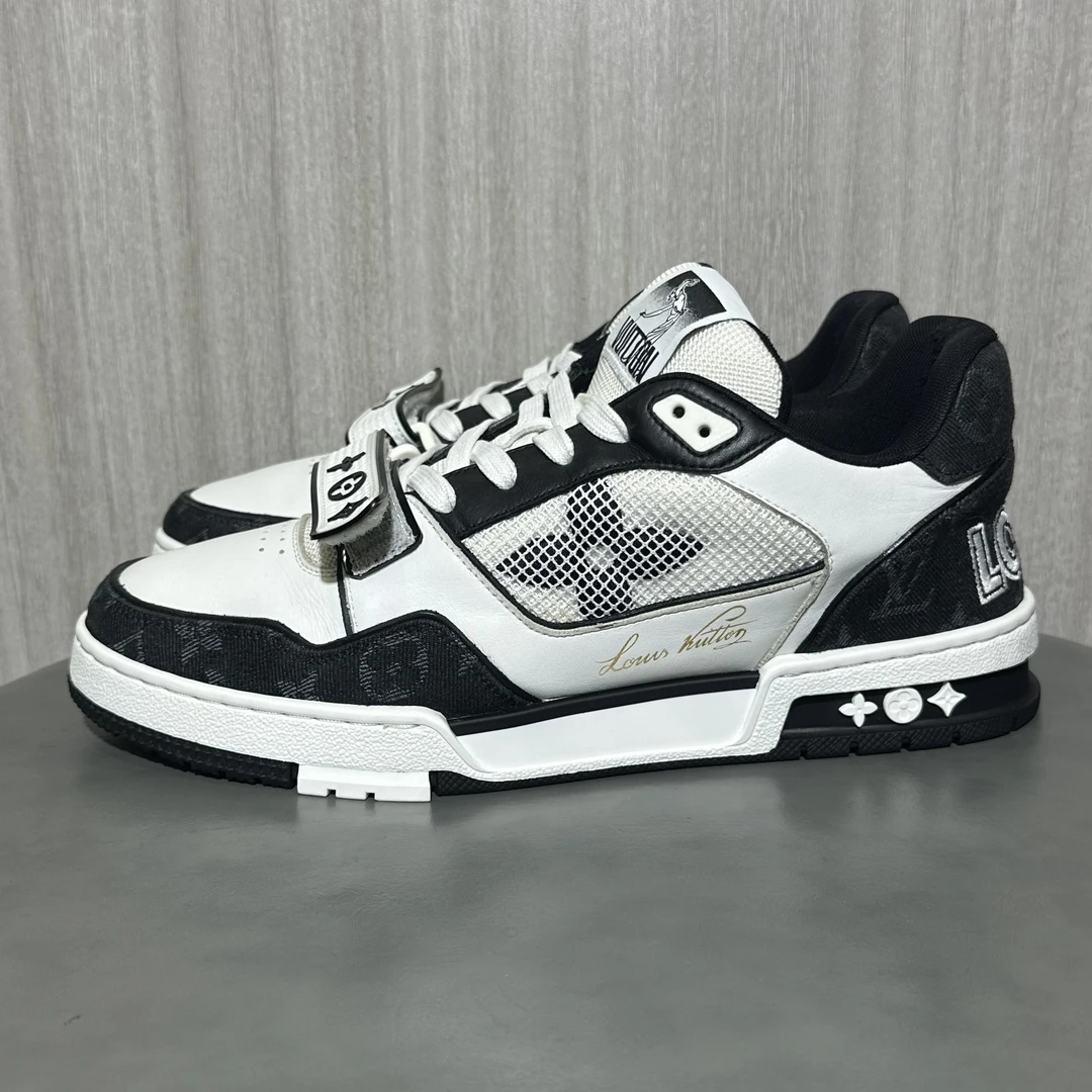 99新 LouisVuitton/路易威登 trainer 黑白魔术贴 板鞋