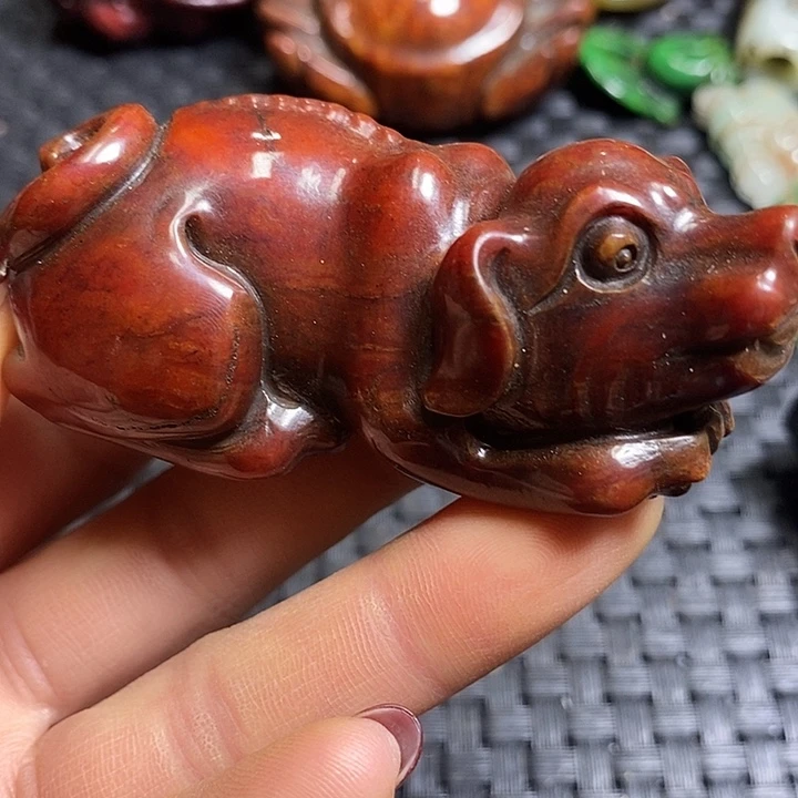 紫金钵盂菩提吊坠卢*荣