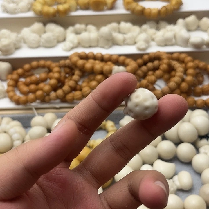 菩提根/象牙果吊坠新*