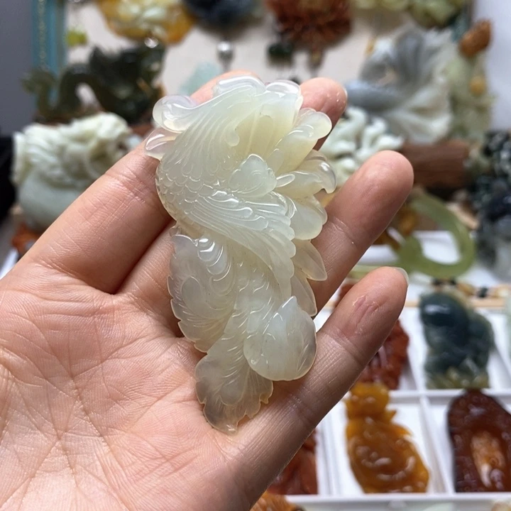 未镶嵌蛇纹石玉颈饰