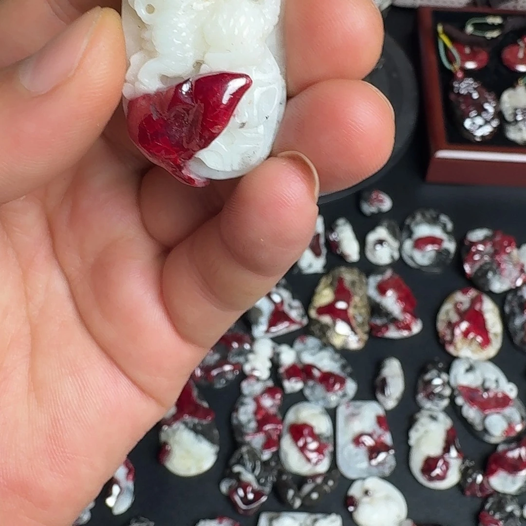 天然辰砂朱砂麒麟吊坠