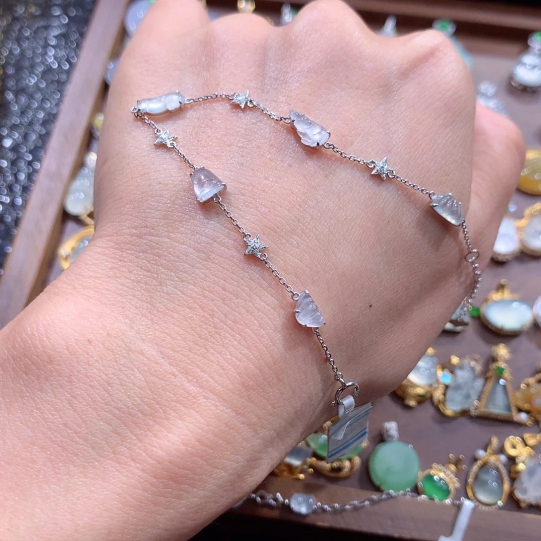 吉***麻翡翠18K金镶嵌颈饰翡翠