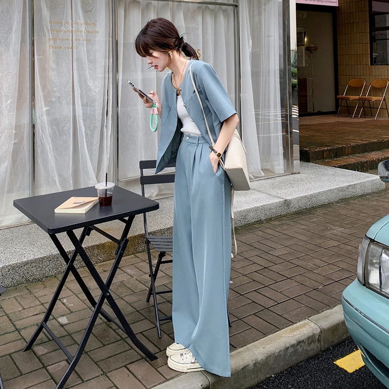 一整套ootd穿搭减龄高级感浅蓝色短袖阔腿裤两件套2025新款超好看