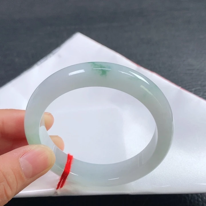 翡翠未镶嵌手镯53圈