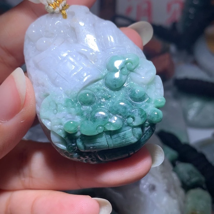翡翠未镶嵌颈饰保真天然A货翡翠