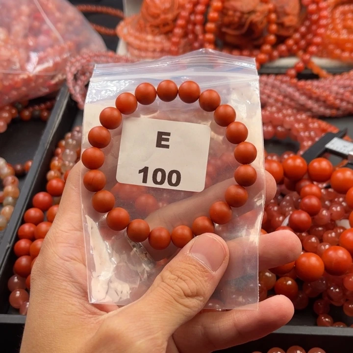 如***果南红玛瑙未镶嵌多样性发货默认微瑕称重9mm25.8克