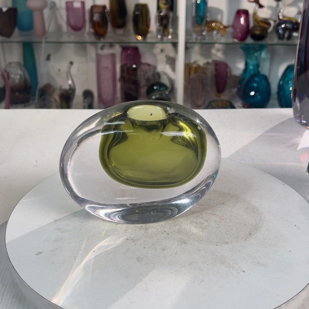 幻彩琉璃花瓶花器高度13微瑕