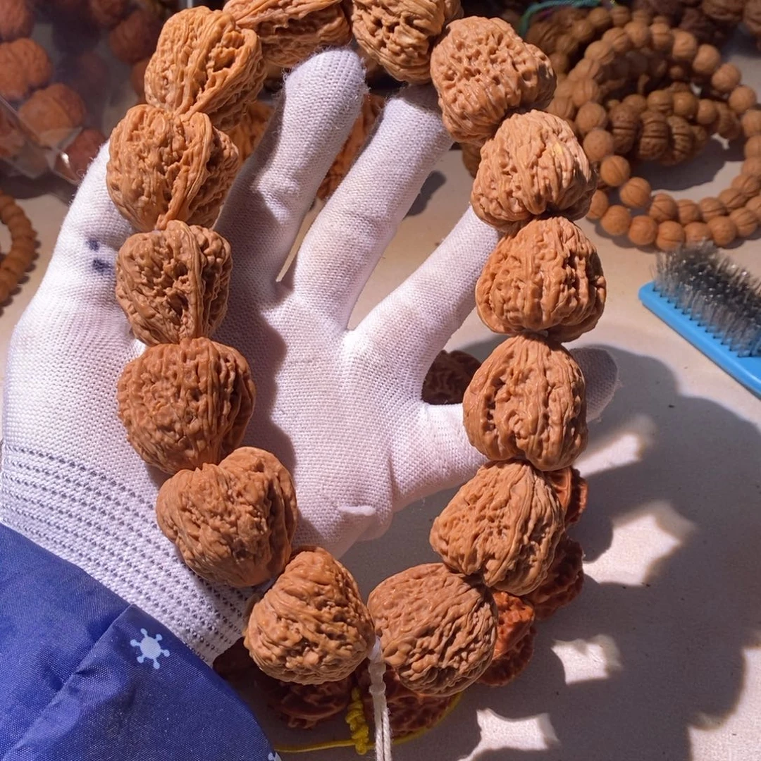 手串文玩核桃～****～…………