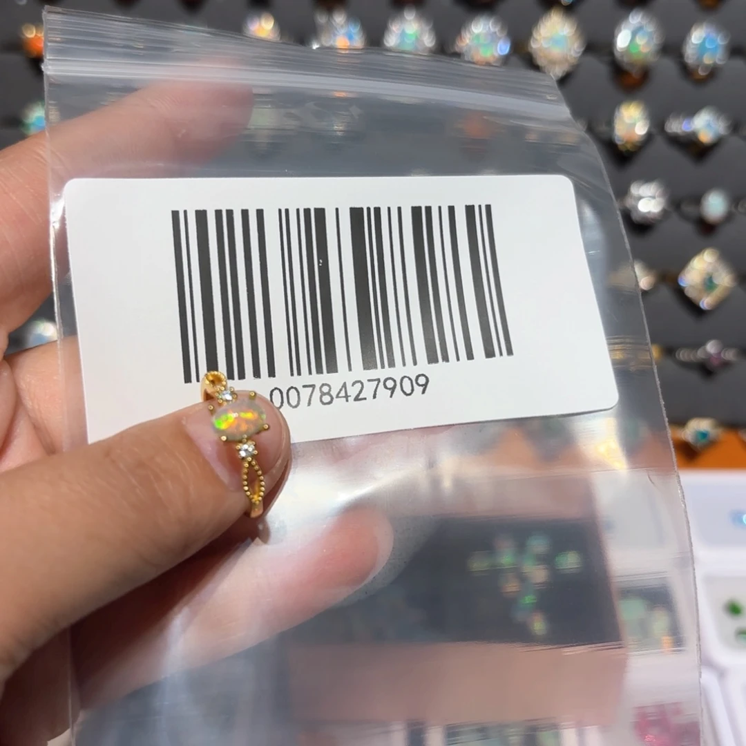 欧泊戒指银S925镶嵌花****猹