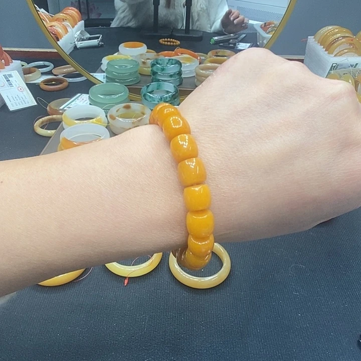 石英质玉（黄龙玉）未镶嵌手镯