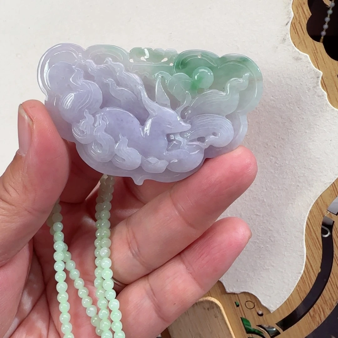 翡翠颈饰未镶嵌仿古