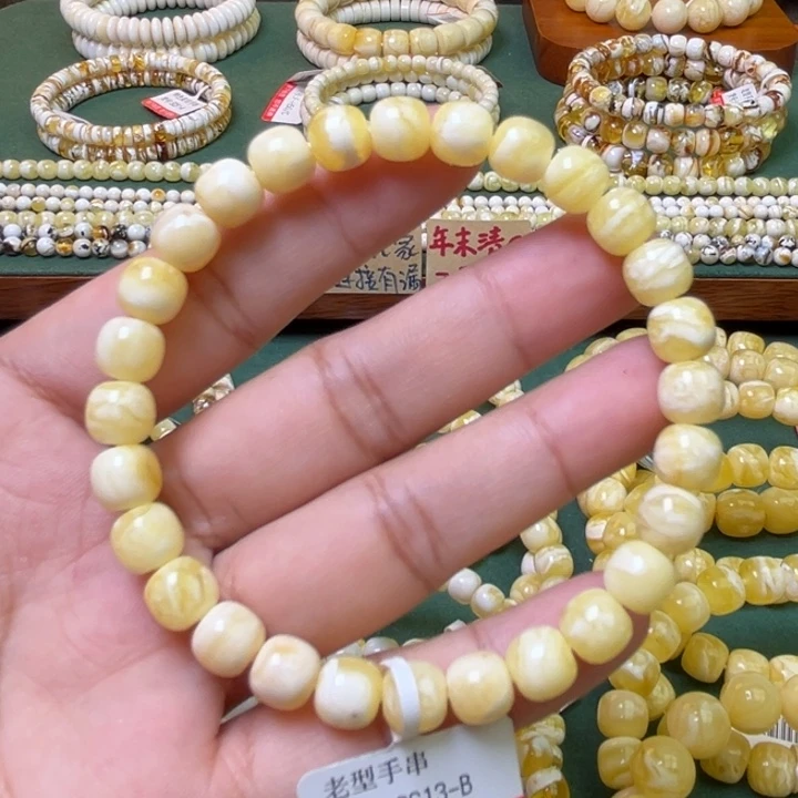 蜜蜡未镶嵌珠宝奇石