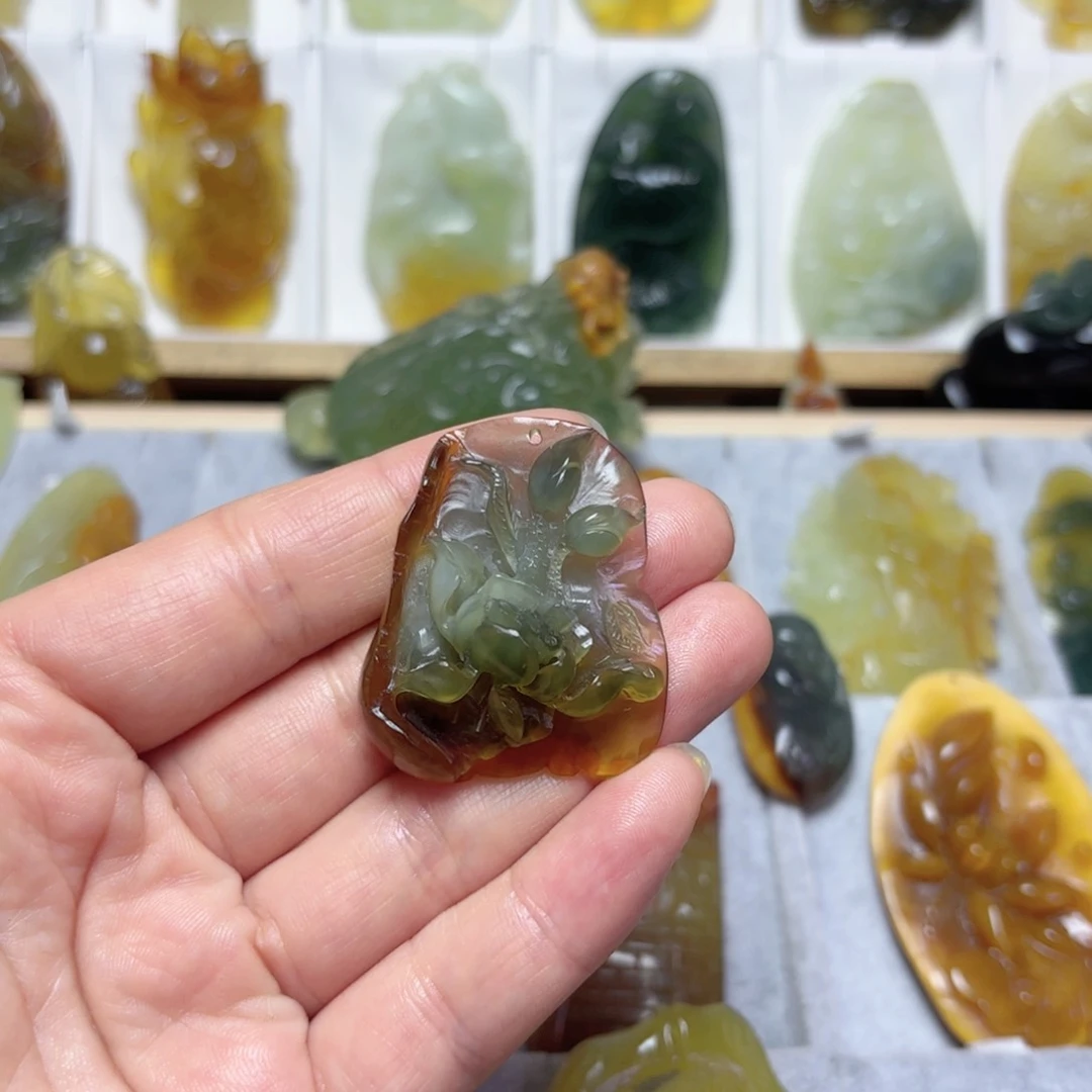 蛇纹石玉吊坠(不含链)未镶嵌向****！