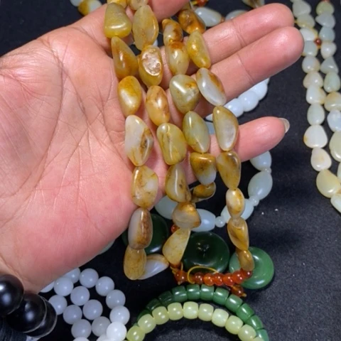 和田玉（糖玉）未镶嵌手链