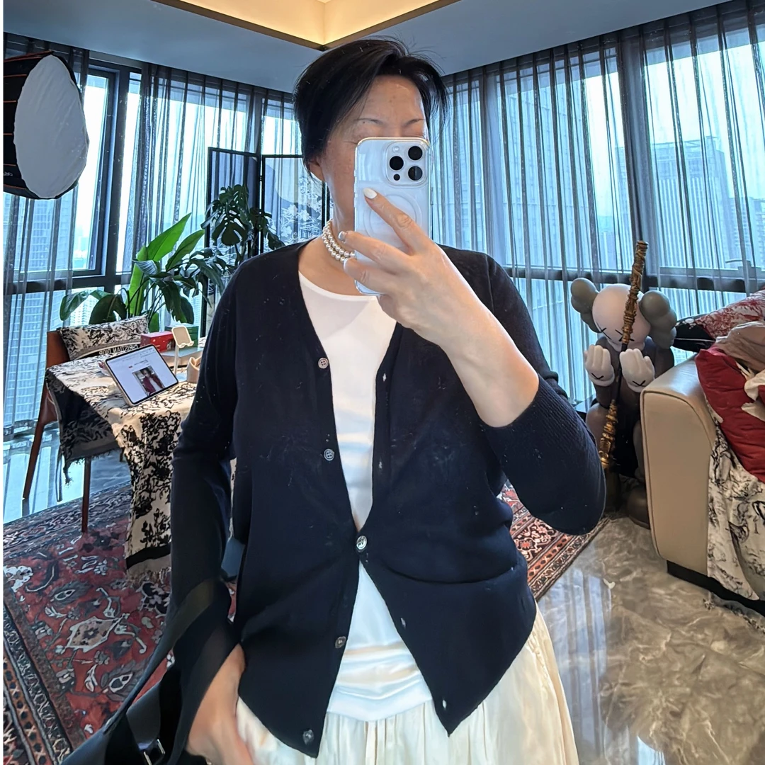 Fen姐|【别致】时尚百搭亚麻V领长袖单排扣针织开衫2565