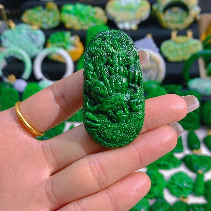 【闪购商品】翡翠颈饰未镶嵌龙