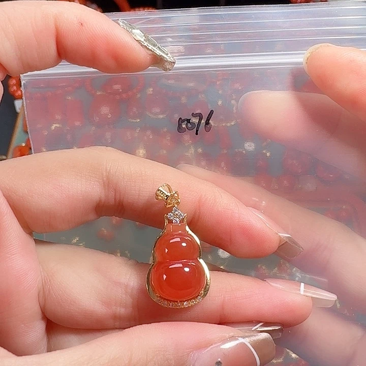 南红玛瑙银S925镶嵌吊坠