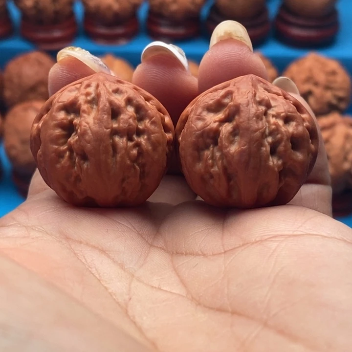核桃精品文玩核桃手捻肉龙