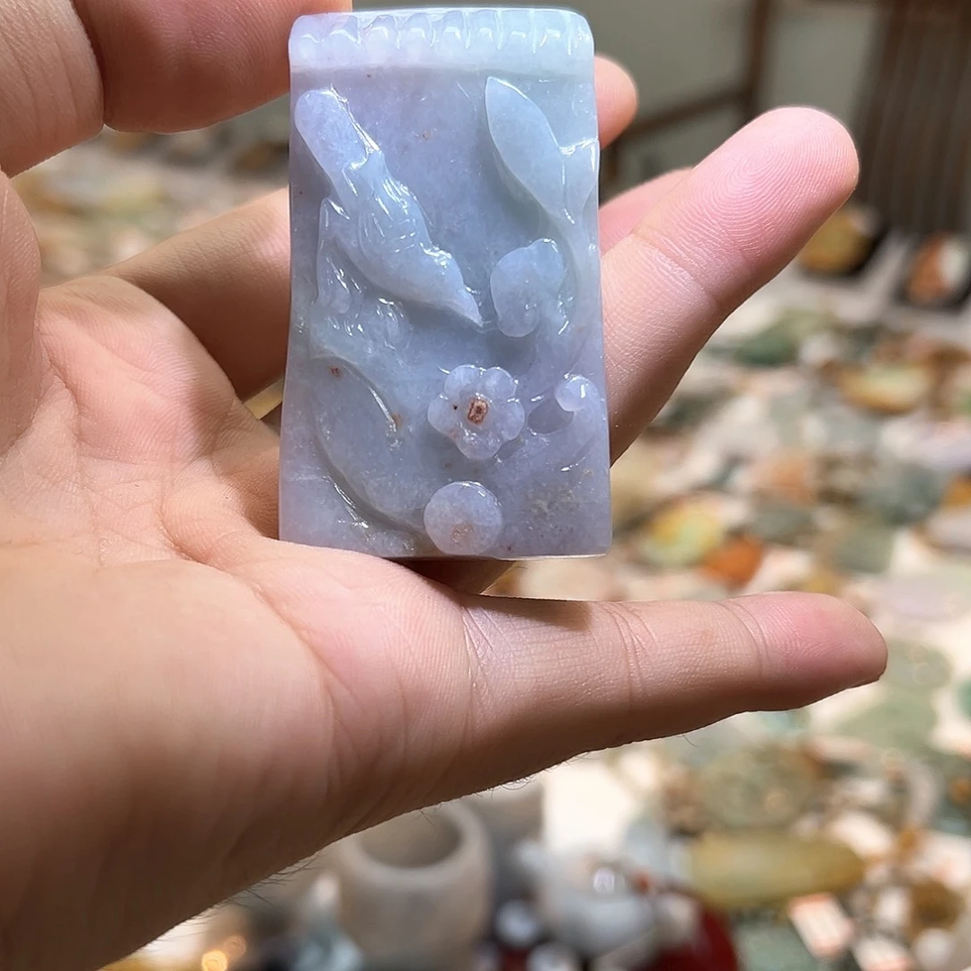 翡翠未镶嵌颈饰挂件