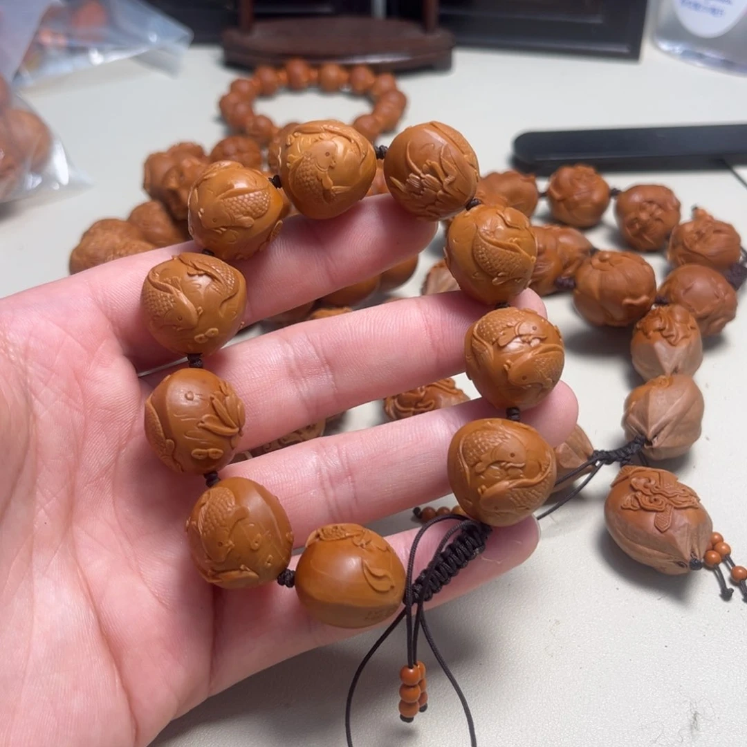 橄榄核吊坠D*双鱼戏莲