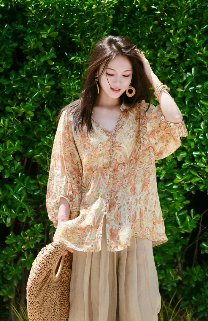 夏季V领印花INS风碎花休闲衬衫沙滩收腰度假风波西米亚小衫903
