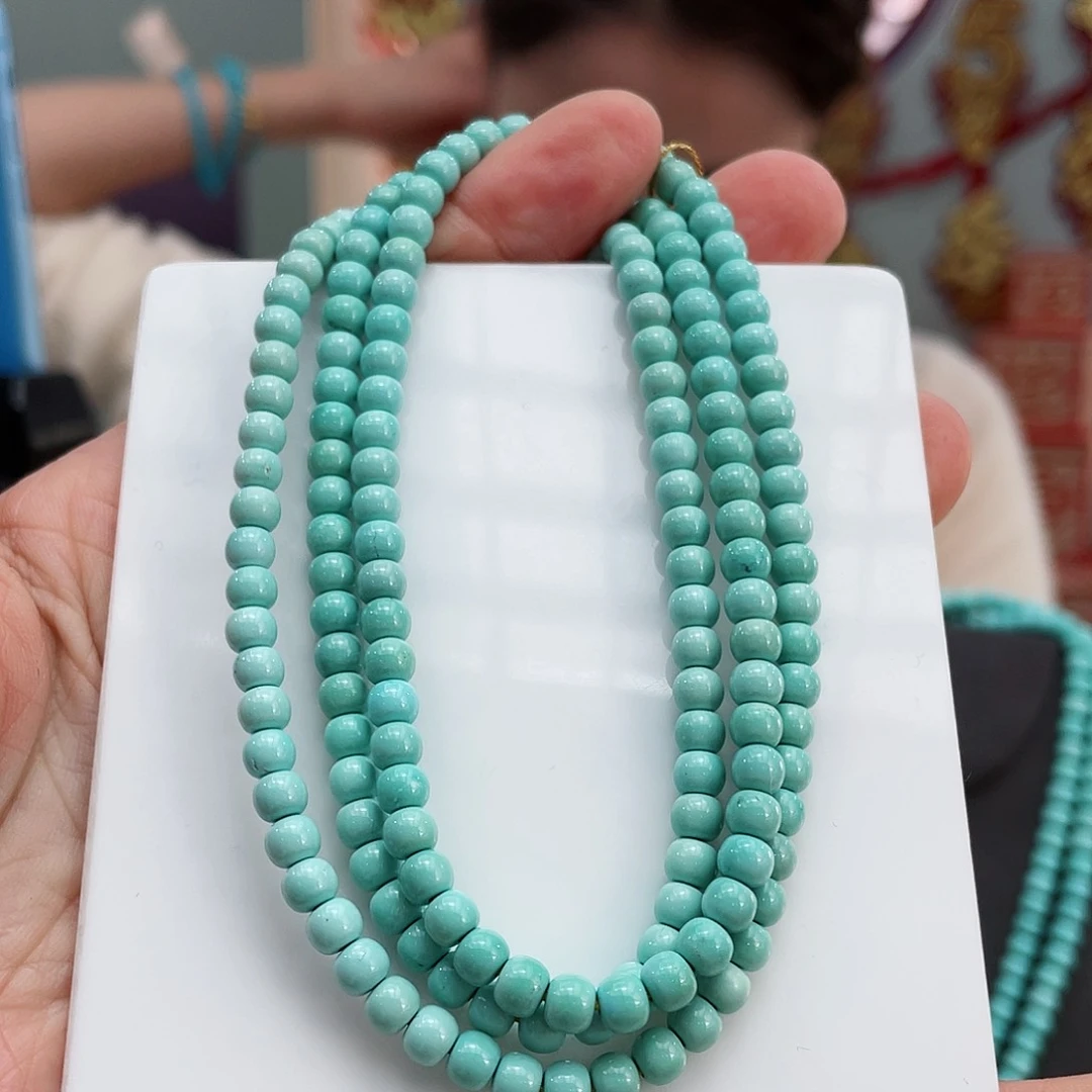 绿松石颈饰未镶嵌