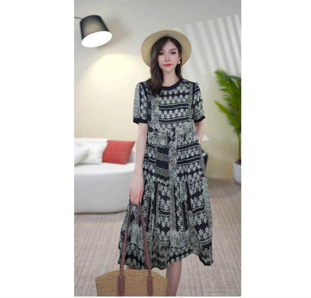 【亚亚00002】2025夏季新款连衣裙气质显瘦圆领印花宽松洋气连衣裙