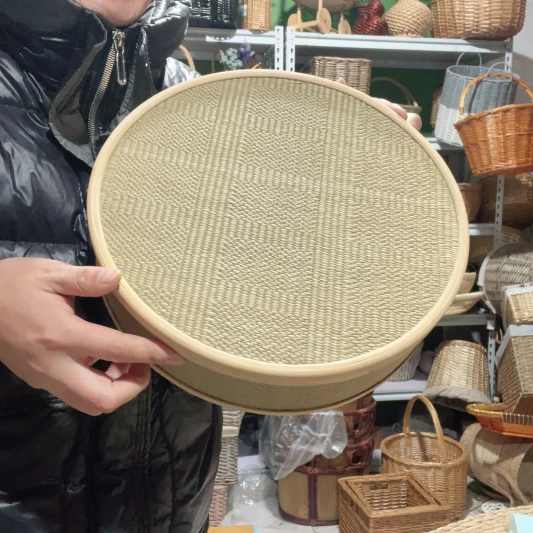 柳绿色圆形收纳盒