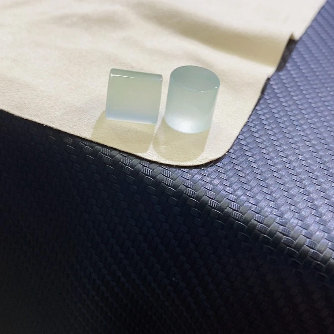翡翠未镶嵌挂件一对桶珠