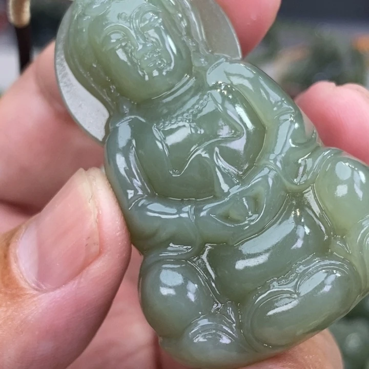 自***哥颈饰未镶嵌和田玉