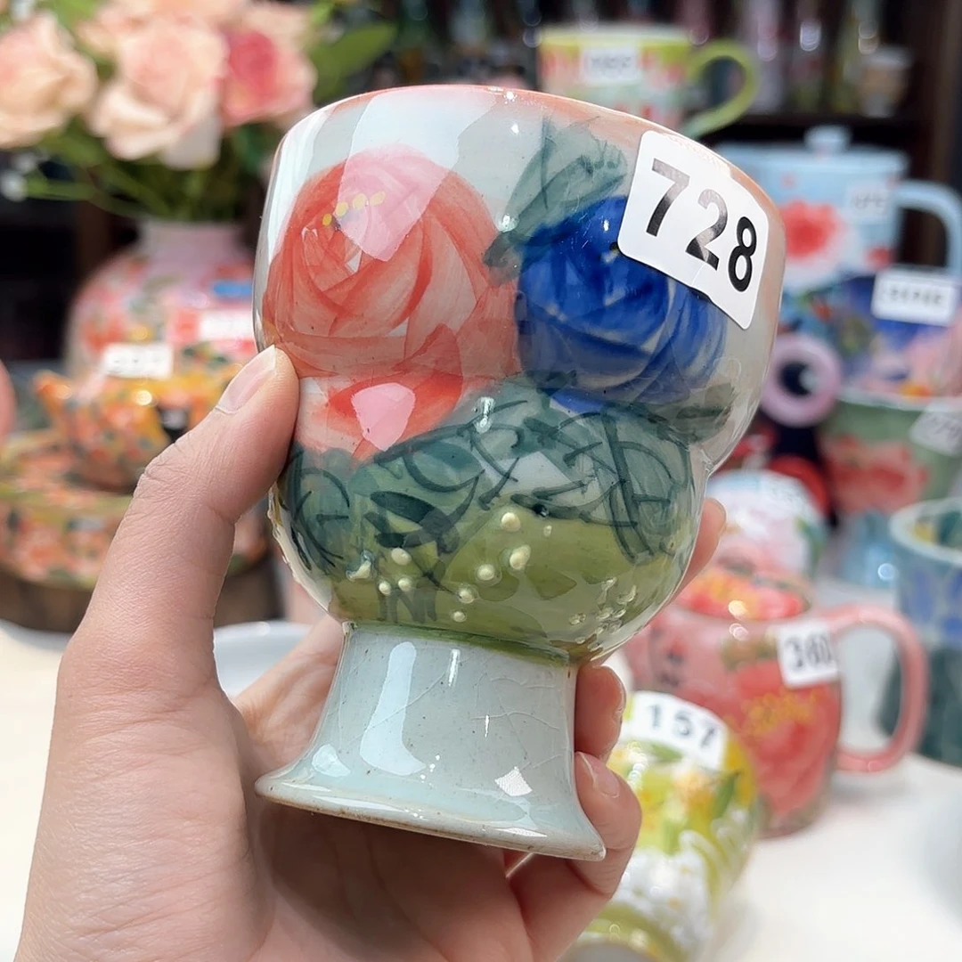 瓷片兔兔好de lv tu tu t