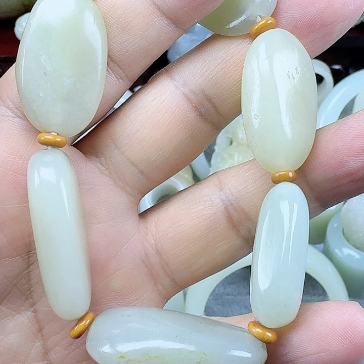 手串未镶嵌和田玉（糖玉）