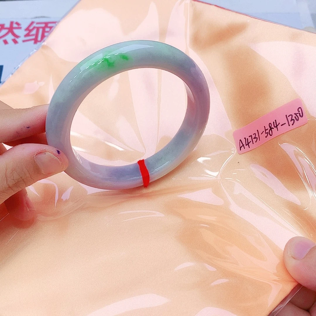 翡翠未镶嵌手镯我