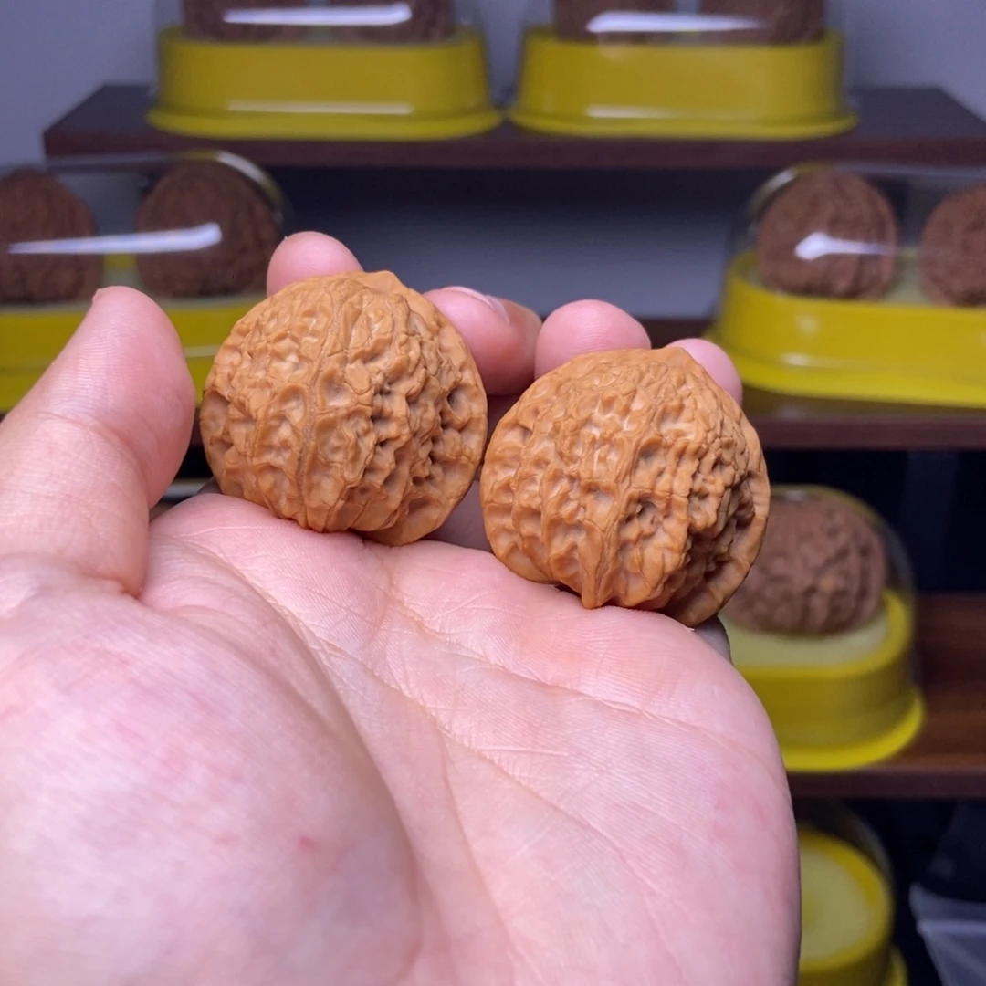 韬***r吊坠文玩核桃全品38尺磨盘红皮山地