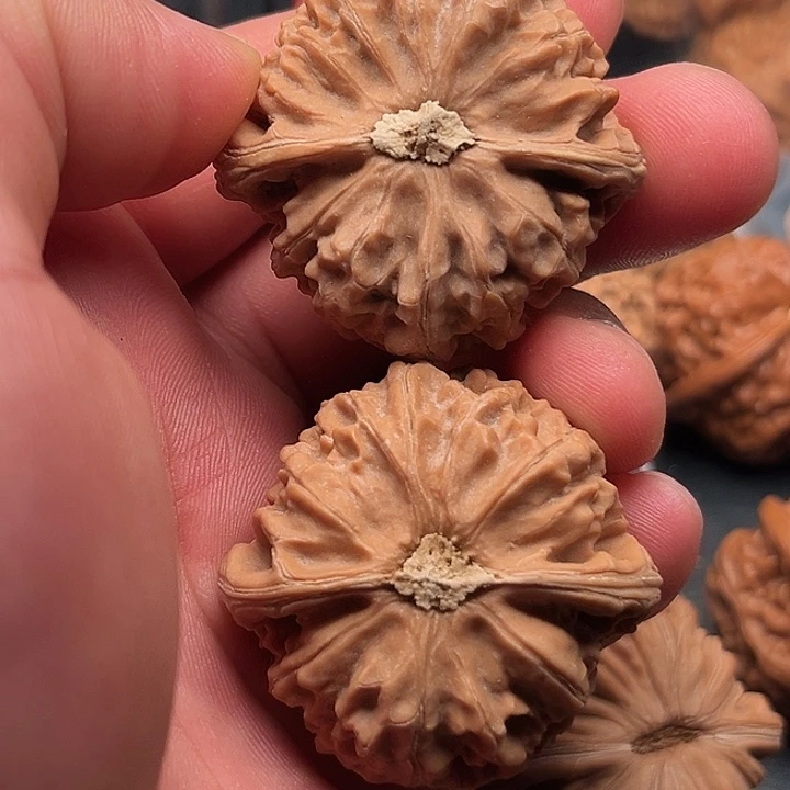 文玩核桃把件宫灯44