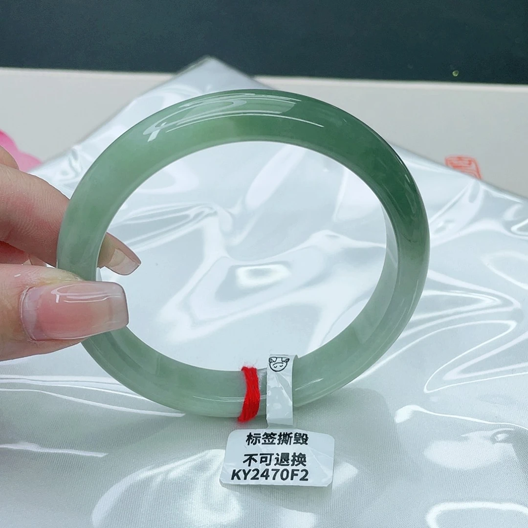 翡翠手镯未镶嵌小****）正64